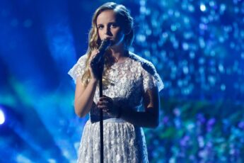 Evie Clair singing on America's Got Talent