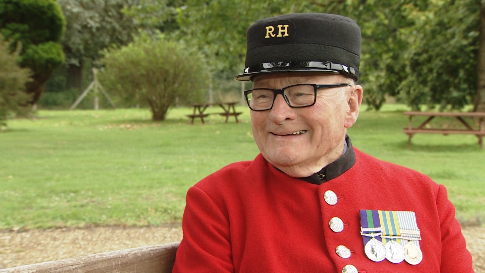 Colin Thackery in his Chelsea Pensioner uniform